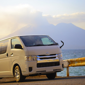 ハイエースバン GDH201V