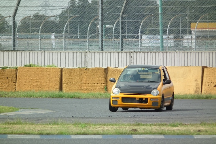 CR-Zのサーキットと愛車・サーキット男子・トゥデイ JA4に関するカスタム事例の投稿画像5枚目