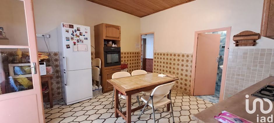 Vente appartement 6 pièces 141 m² à Lodeve (34700), 80 000 €