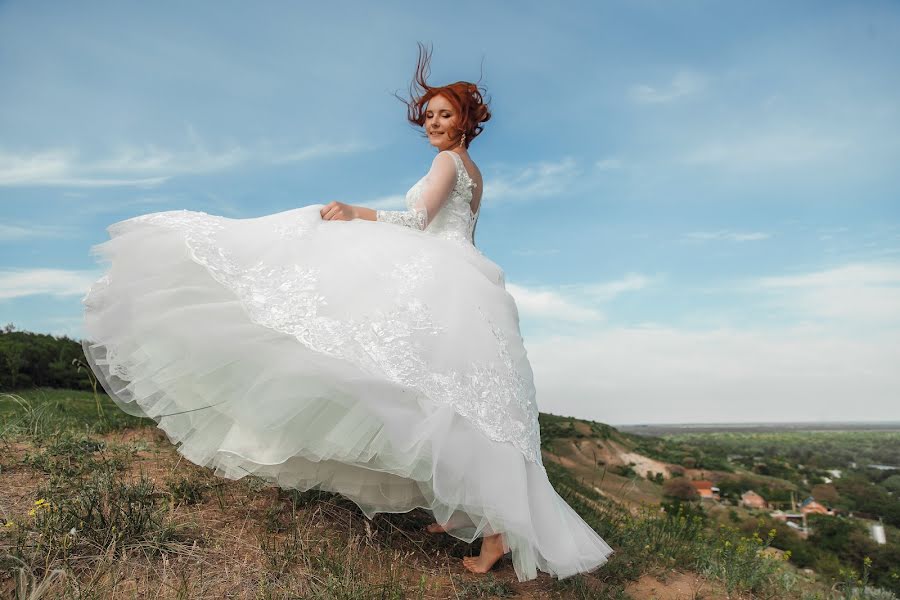 Wedding photographer Marina Abashina (pro2m). Photo of 29 May 2019