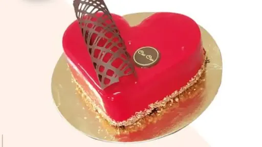 Strawberry Lover Heart Shape Cake