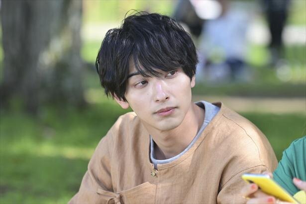 マイペースすぎる横浜流星 駿 に戸惑う川口春奈 真柴 2人の関係性の変化に注目 着飾る恋 Trill トリル
