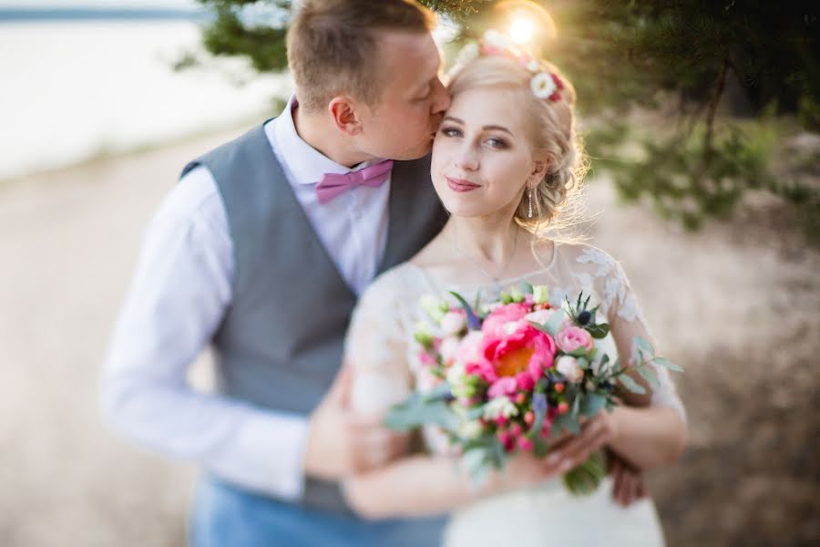 Fotógrafo de casamento Anton Balashov (balashov). Foto de 8 de agosto 2016