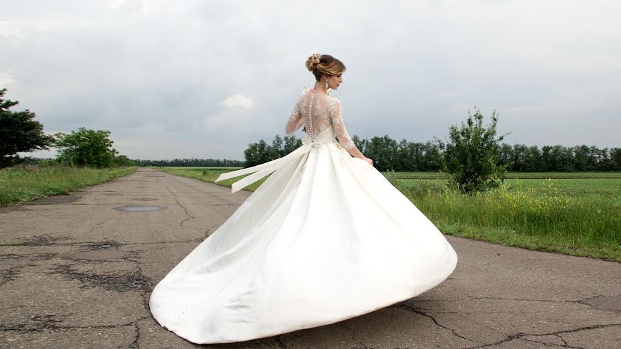 Huwelijksfotograaf Tatyana Bazhurya (bajuryatania). Foto van 14 februari 2017