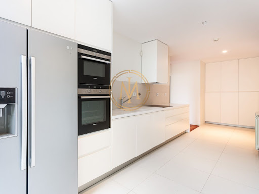 Villa avec piscine et jardin 1