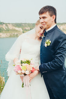 Fotógrafo de casamento Alya Anuprieva (alaanuprieva). Foto de 30 de dezembro 2016