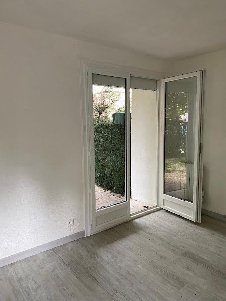 Vente appartement 1 pièce 22 m² à Saint-martin-d'heres (38400), 90 000 €