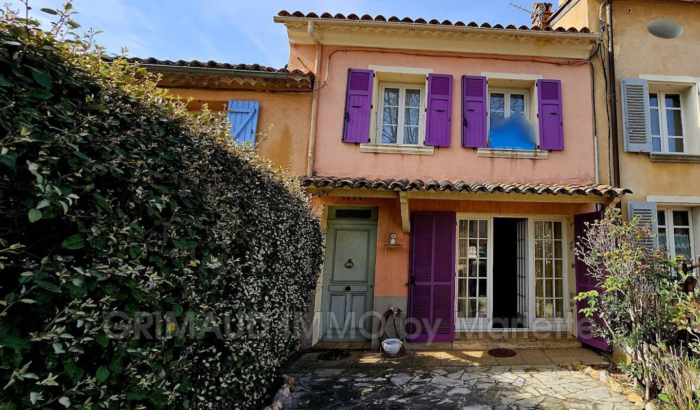 Maison avec terrasse La Môle