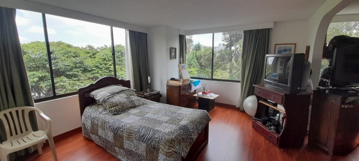 Apartamento En Venta - Pontevedra, Bogota