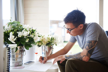 Fotógrafo de casamento Georgiy Kustarev (gkustarev). Foto de 20 de fevereiro 2019