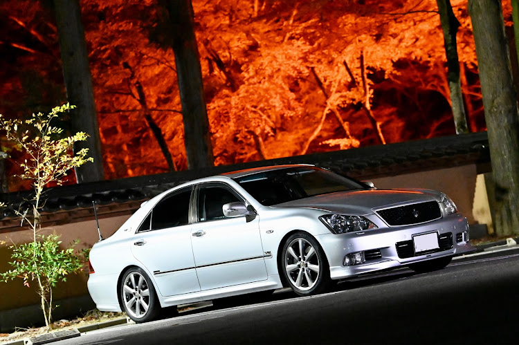 CLSクーペの紳士仕様・廣紳会・CLS450・紅葉と愛車・紅葉ドライブに関するカスタム事例の投稿画像6枚目