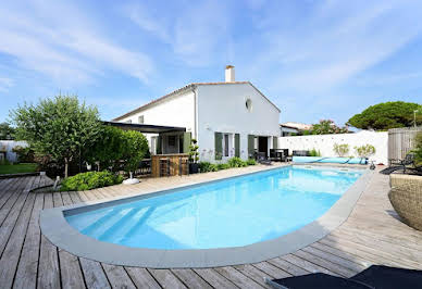 Property with pool 18