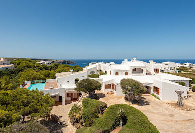 House with garden and terrace 2