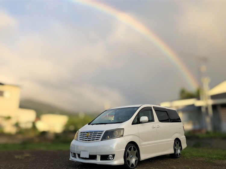 アルファードの秋の気配・半ケツ・虹とコラボに関するカスタム事例の投稿画像4枚目