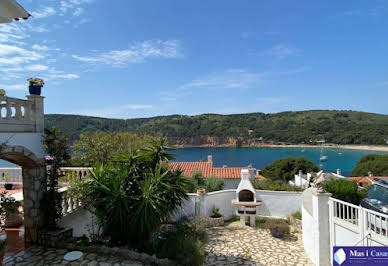 House with pool and terrace 3