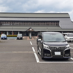 エスクァイア ZRR80G