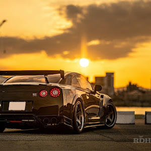 NISSAN GT-R R35