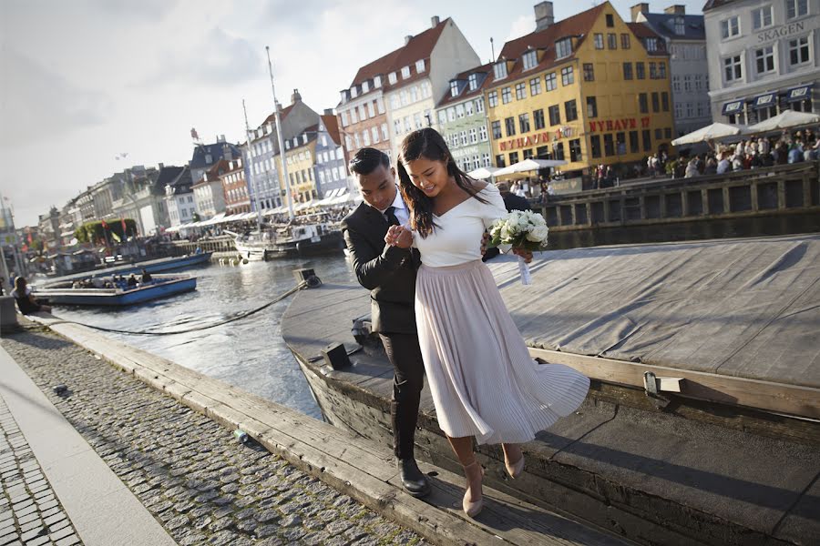 Fotógrafo de casamento Monica Hjelmslund (hjelmslund). Foto de 5 de dezembro 2017