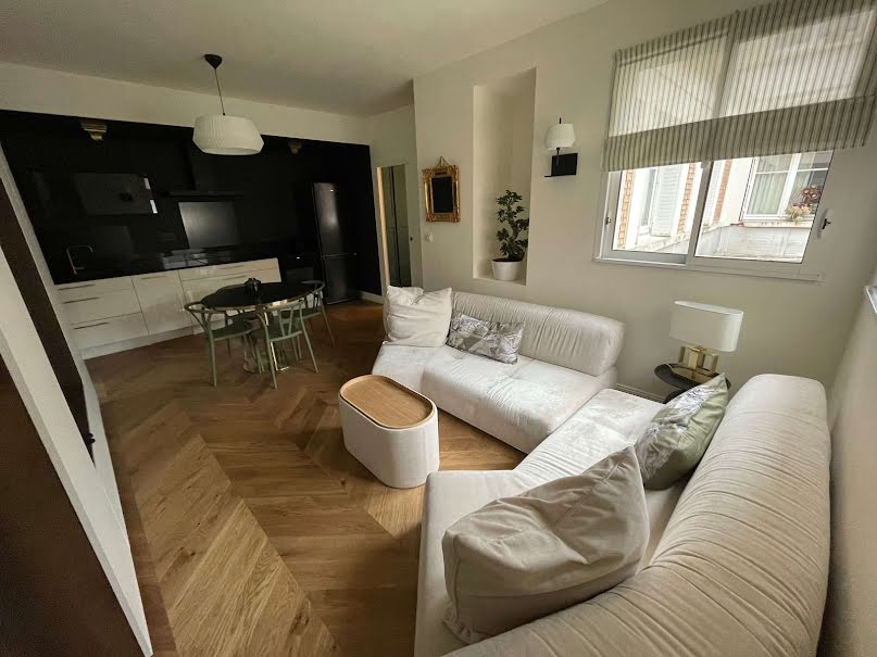 Location meublée appartement 3 pièces 57 m² à Paris 7ème (75007), 2 900 €