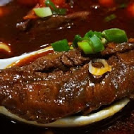 段純貞牛肉麵