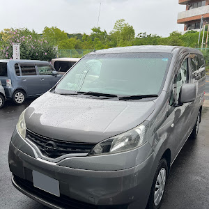 NV200バネット