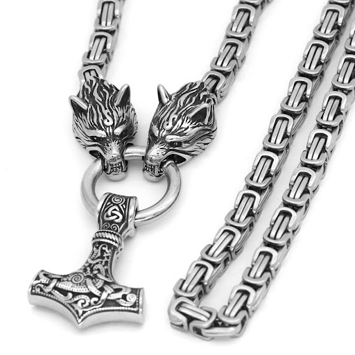 Title 8, Vintage Square Chain Titanium Steel Pendant Wol...