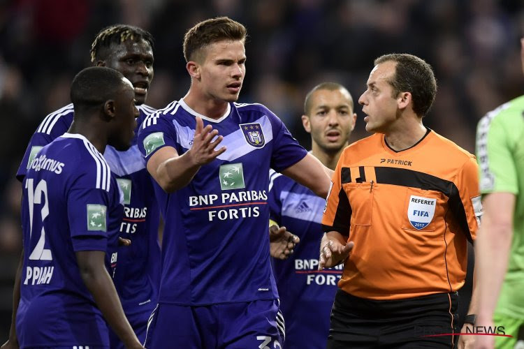 Boucaut revient sur les phases litigieuses lors d'Anderlecht-Charleroi