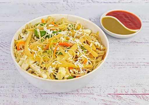 Veg Hakka Noodles