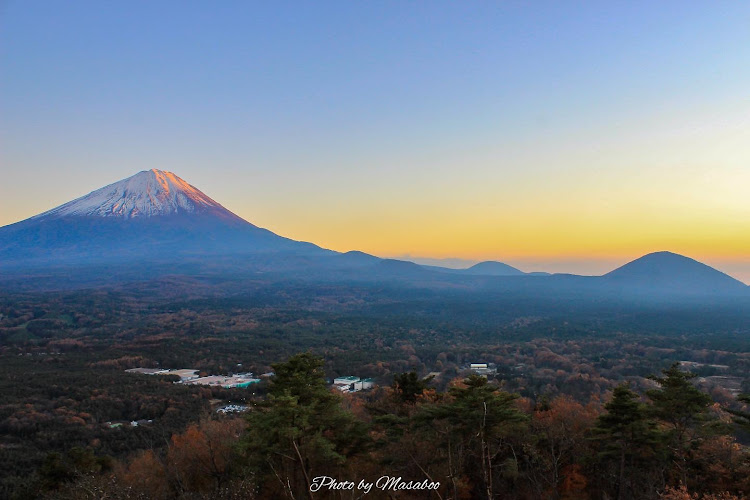 パジェロの富士山と愛車・紅葉狩り・2021ベストショットに関するカスタム事例の投稿画像3枚目