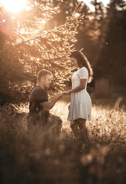 Fotógrafo de casamento Melinda Demjén (melindademjen). Foto de 13 de dezembro 2021