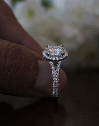 Simulated Zircon Oval Ring Enhance - 0