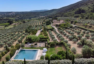 Maison avec piscine et terrasse 18