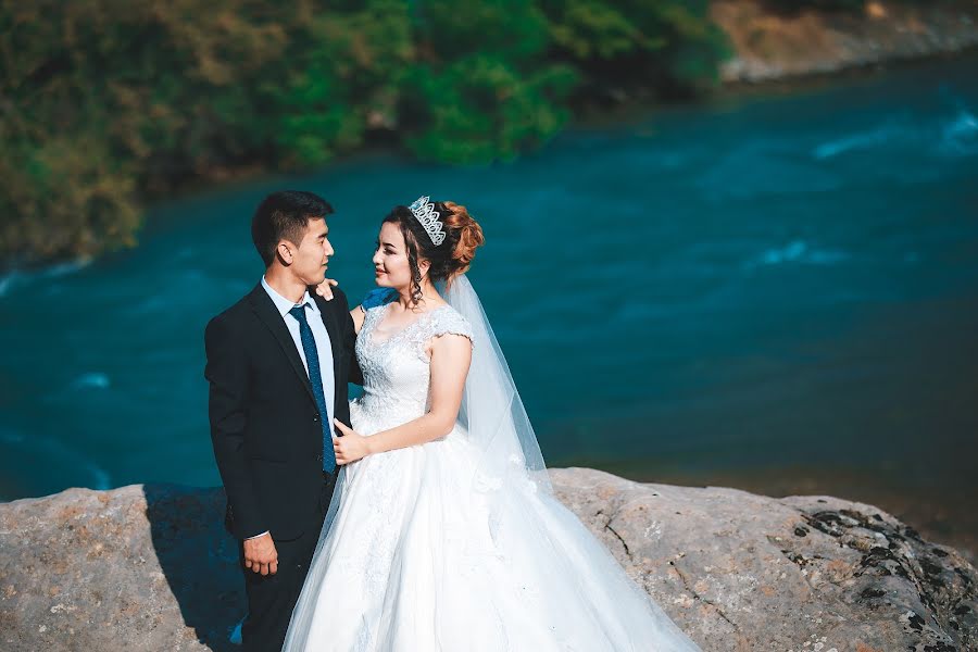 Wedding photographer Nurbek Akhunbaev (onlineprofi). Photo of 29 July 2018