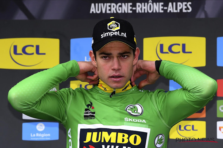 Un Wout Van Aert IMPRESSIONNANT domine le chrono, Teuns perd son maillot