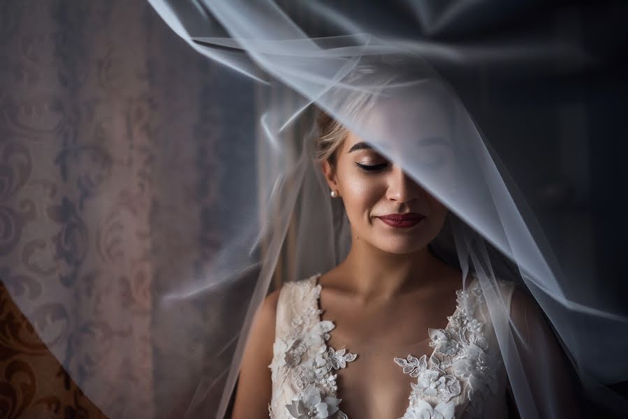 Fotografo di matrimoni Roman Goncharov (romanrakurs). Foto del 8 novembre 2019