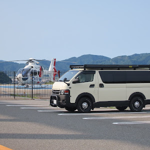 ハイエースバン GDH206V