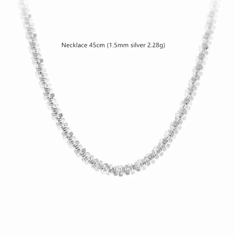 Collar Brillante de Coliflor Plateada Joya única para eventos especiales Diseño elegante y sofisticado Disfruta su brillo sutil.