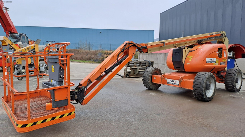 Picture of a JLG 600AJ