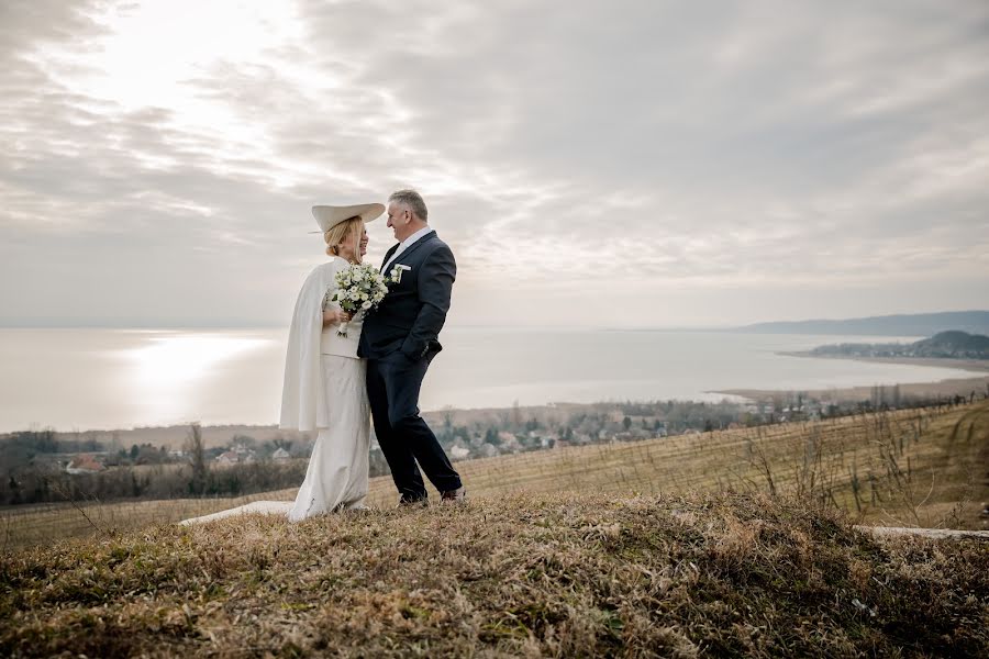 Fotógrafo de casamento Noémi Dávid (davidnoemiphoto). Foto de 19 de fevereiro