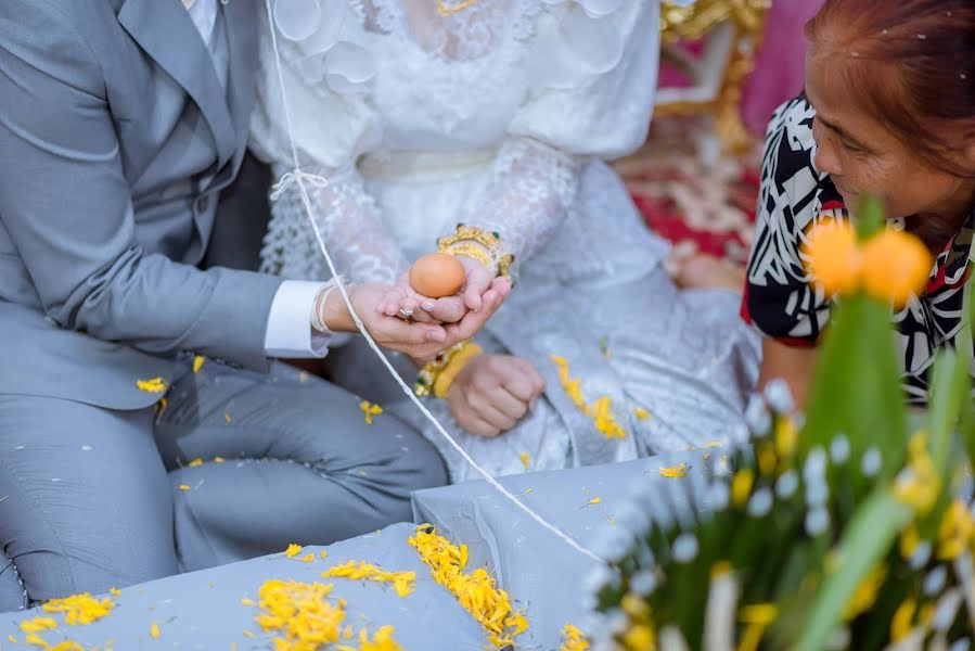 Fotógrafo de casamento Porama Punya (poramapixs). Foto de 7 de setembro 2020