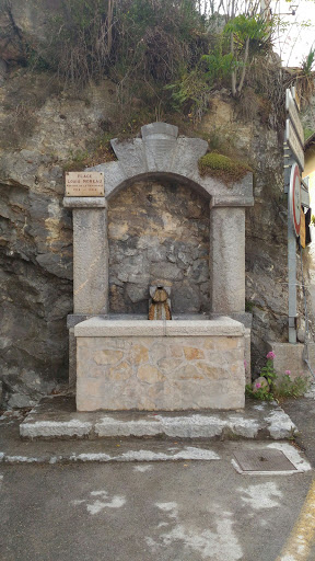 Fontaine place Louis Moreau