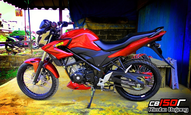 Modif CB150R Old Paling Inspiratif , Salah Satunya Favoritmu?