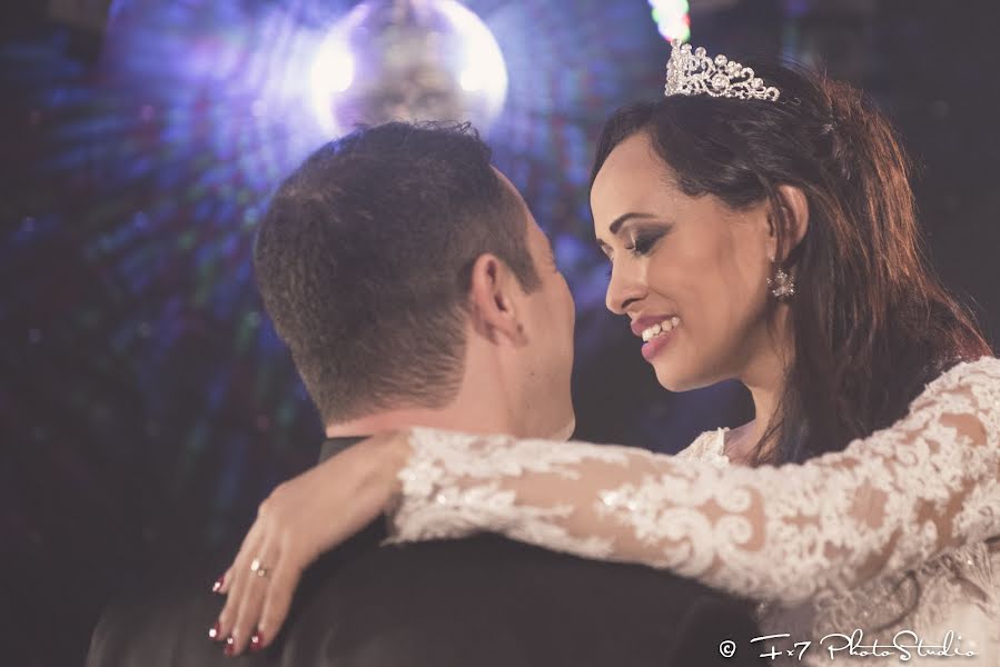 Fotógrafo de casamento Felipe Menegazzi Barbosa (fx7photostudio). Foto de 14 de fevereiro 2017