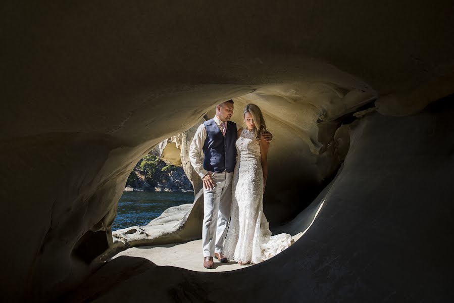 Fotografo di matrimoni Sarah Jane (sarahjane). Foto del 8 maggio 2019