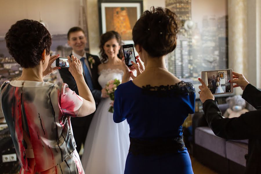 Bröllopsfotograf Aleksandra Baeva (foto-fox). Foto av 8 juni 2015