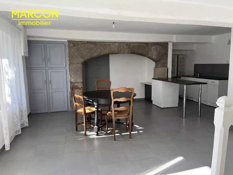 Vente maison 3 pièces 157 m² à Flayat (23260), 88 000 €