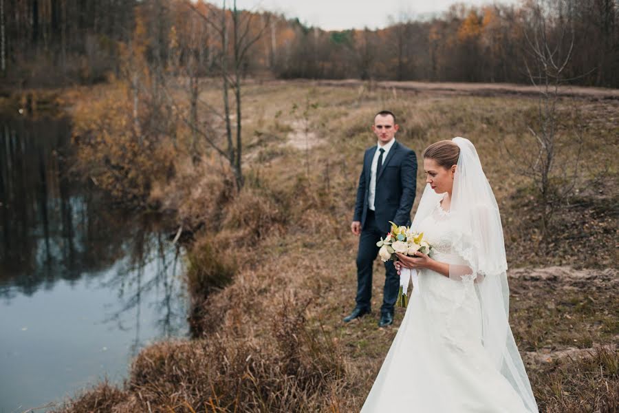 Fotógrafo de casamento Lesia Dubeniuk (lesych). Foto de 5 de fevereiro 2017