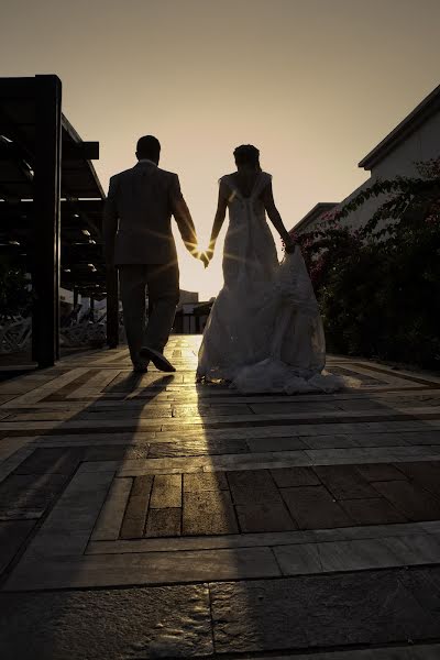 Photographe de mariage Giorgos Papanikolaou (papanikolaou). Photo du 1 février 2014