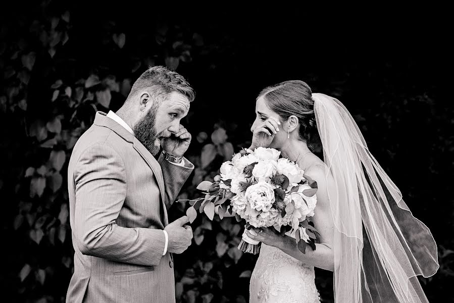 Fotografo di matrimoni Trina Dinnar (trinadinnarphoto). Foto del 19 settembre 2023