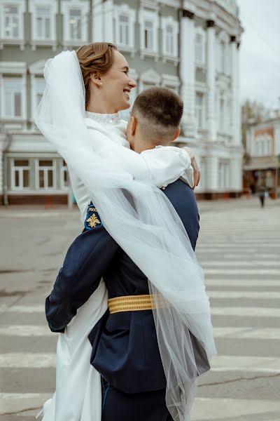 Fotógrafo de casamento Evgeniya Ryazanova (ryazanovafoto). Foto de 16 de maio